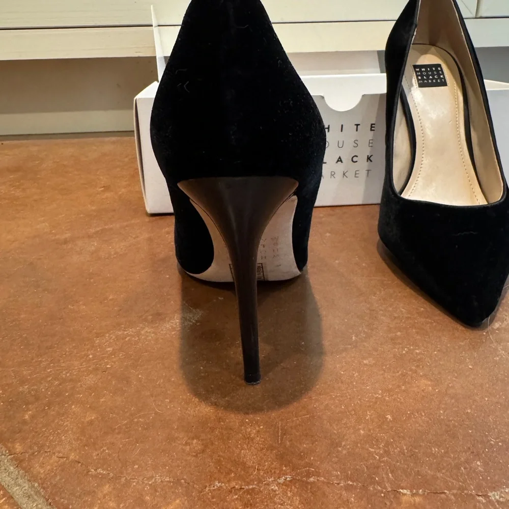 White House Black Market Black Heels - Picture 3 of 3